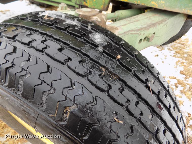 image for item DE0440 John Deere 1020 tractor