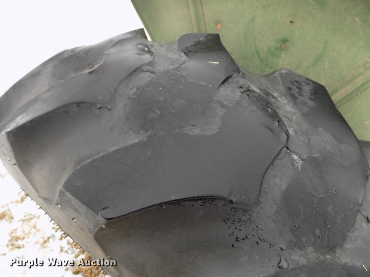 image for item DE0440 John Deere 1020 tractor