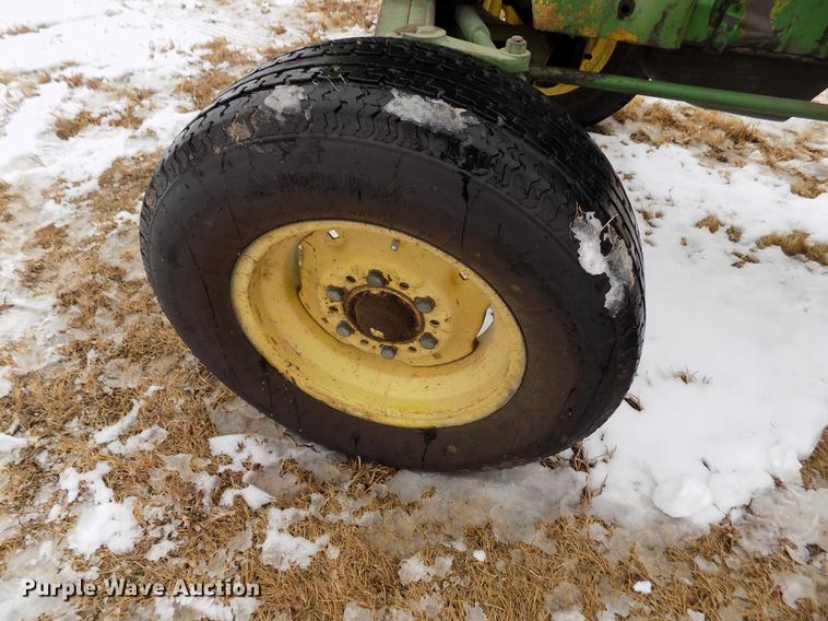 image for item DE0440 John Deere 1020 tractor