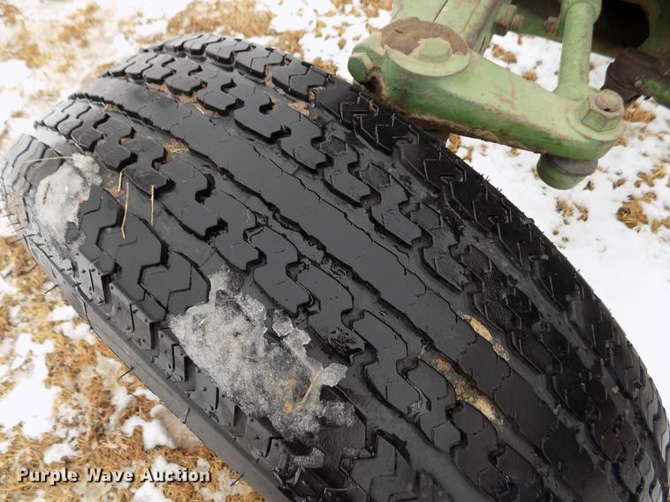 image for item DE0440 John Deere 1020 tractor