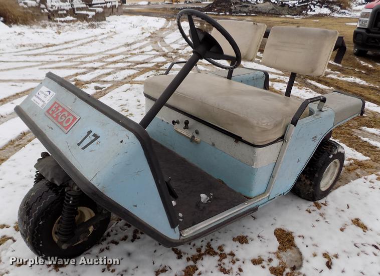 image for item DE0445 Ez-go golf cart