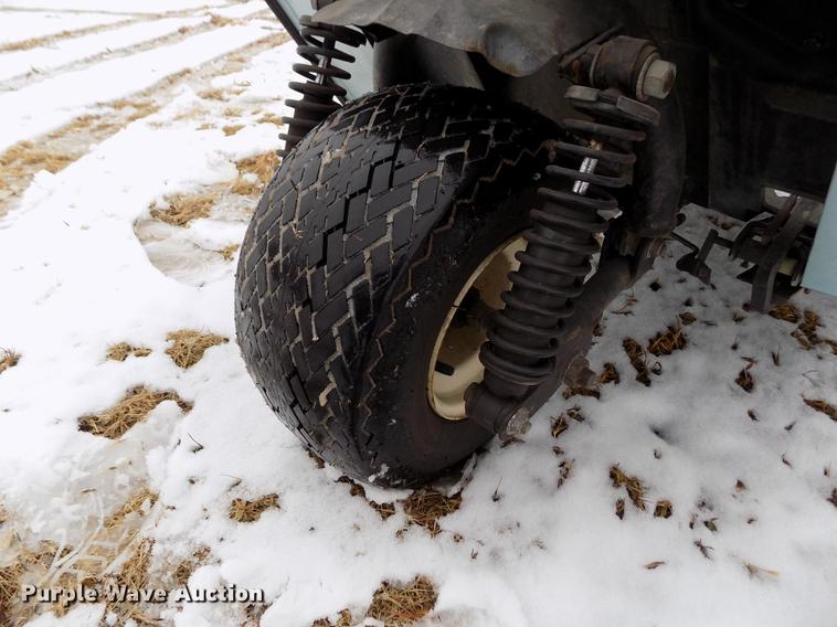 image for item DE0445 Ez-go golf cart