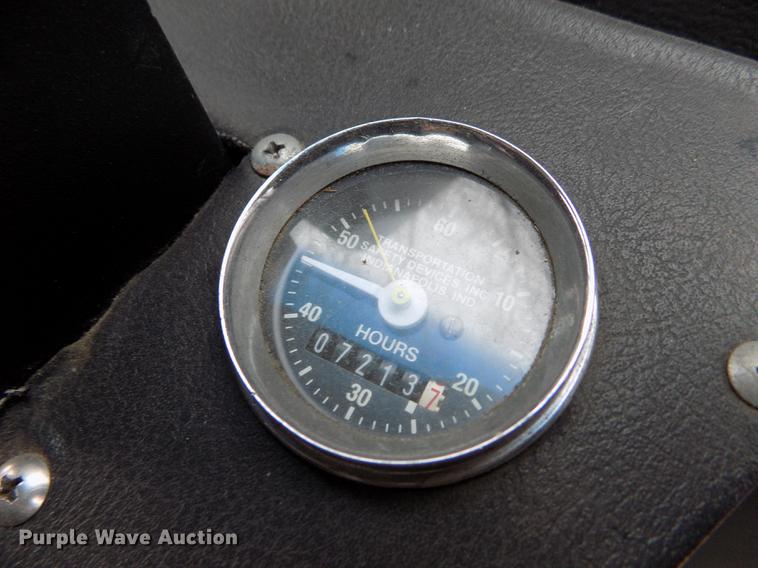 image for item DE0447 1995 Ford Econoline E350 ambulance