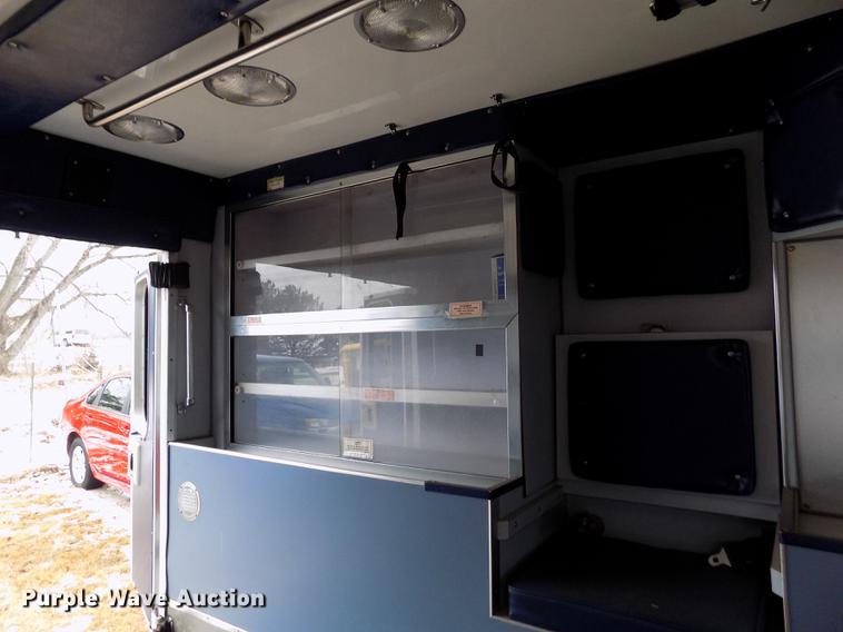 image for item DE0447 1995 Ford Econoline E350 ambulance