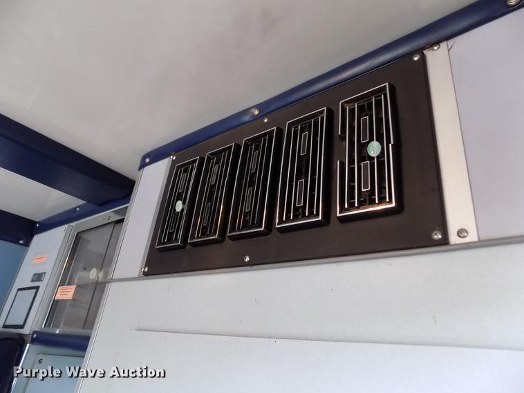 image for item DE0447 1995 Ford Econoline E350 ambulance