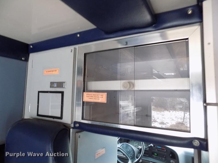 image for item DE0447 1995 Ford Econoline E350 ambulance