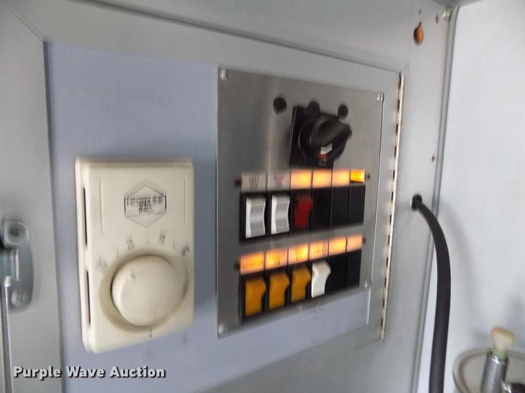 image for item DE0447 1995 Ford Econoline E350 ambulance