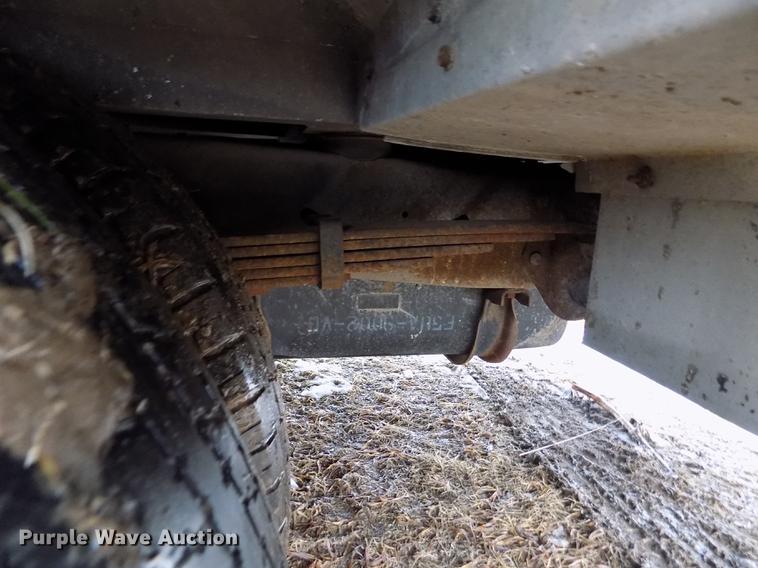 image for item DE0447 1995 Ford Econoline E350 ambulance