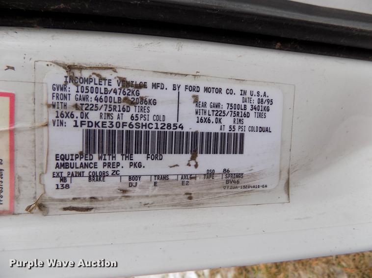 image for item DE0447 1995 Ford Econoline E350 ambulance