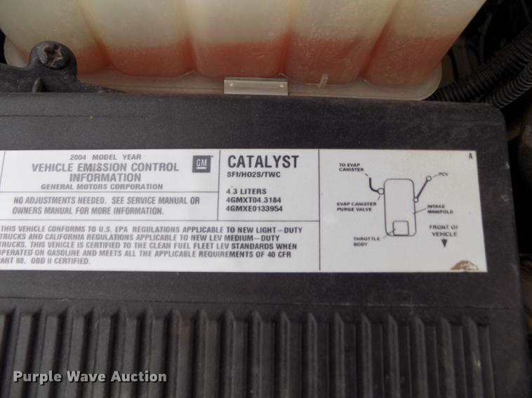 image for item DE0448 2004 Chevrolet Silverado 1500 pickup truck