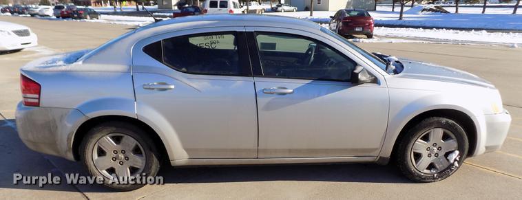 image for item DE0453 2010 Dodge Avenger SXT