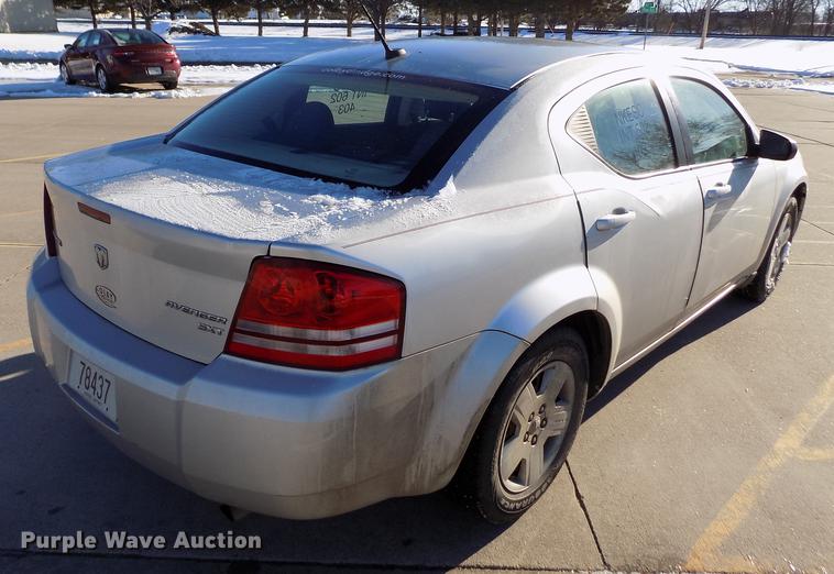 image for item DE0453 2010 Dodge Avenger SXT