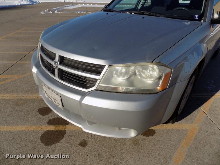 image for item DE0453 2010 Dodge Avenger SXT