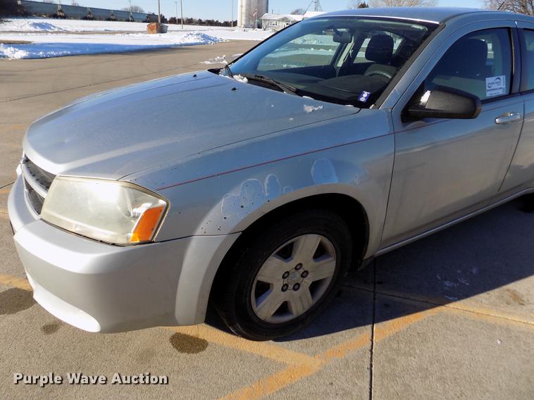 image for item DE0453 2010 Dodge Avenger SXT