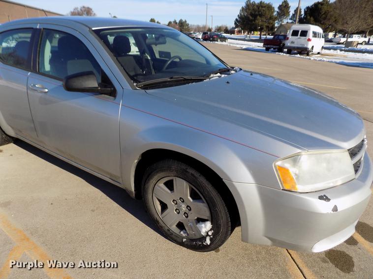 image for item DE0453 2010 Dodge Avenger SXT
