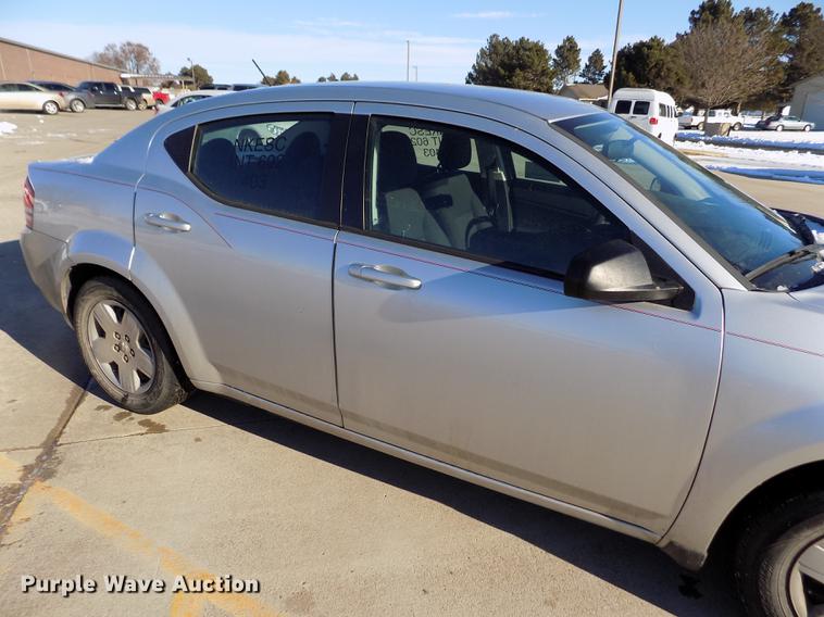 image for item DE0453 2010 Dodge Avenger SXT