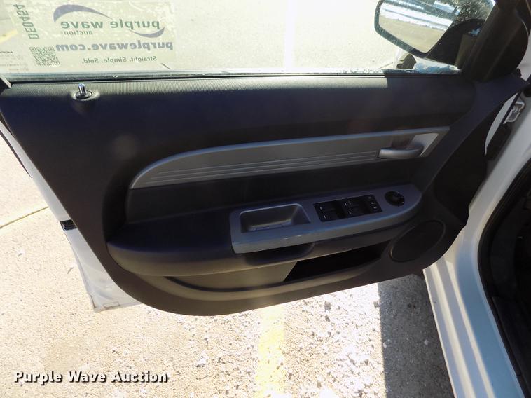 image for item DE0454 2010 Chrysler Sebring Touring