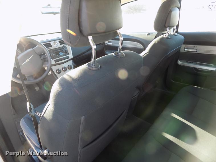 image for item DE0454 2010 Chrysler Sebring Touring