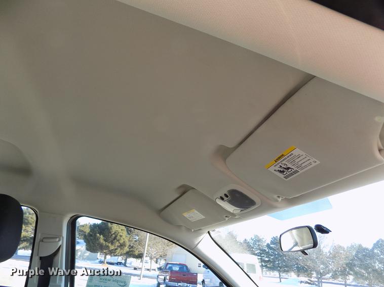 image for item DE0454 2010 Chrysler Sebring Touring