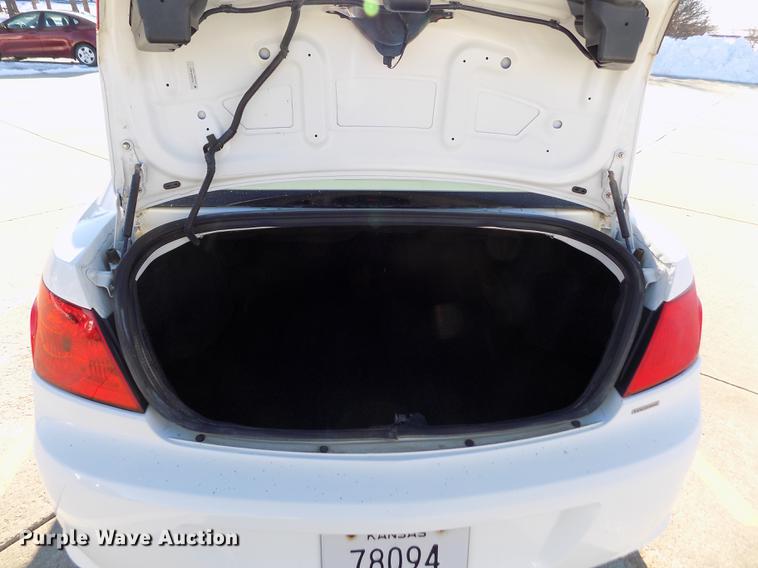 image for item DE0454 2010 Chrysler Sebring Touring