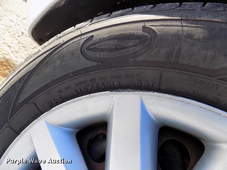 image for item DE0454 2010 Chrysler Sebring Touring