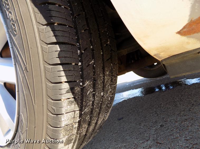 image for item DE0454 2010 Chrysler Sebring Touring