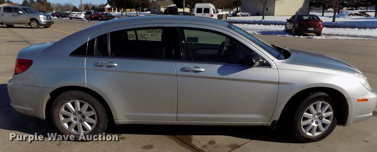 image for item DE0456 2010 Chrysler Sebring Touring