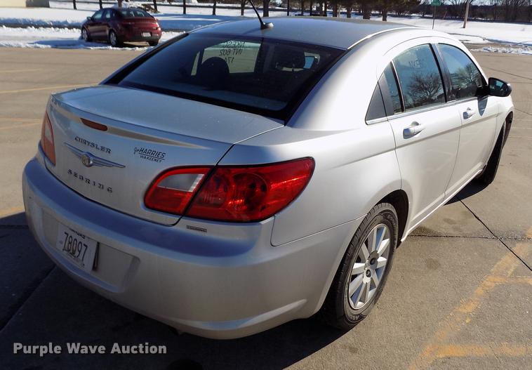 image for item DE0456 2010 Chrysler Sebring Touring