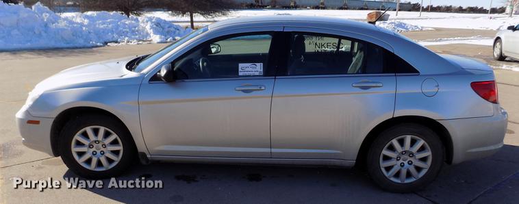 image for item DE0456 2010 Chrysler Sebring Touring