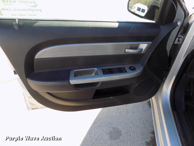 image for item DE0456 2010 Chrysler Sebring Touring