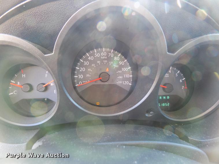 image for item DE0456 2010 Chrysler Sebring Touring