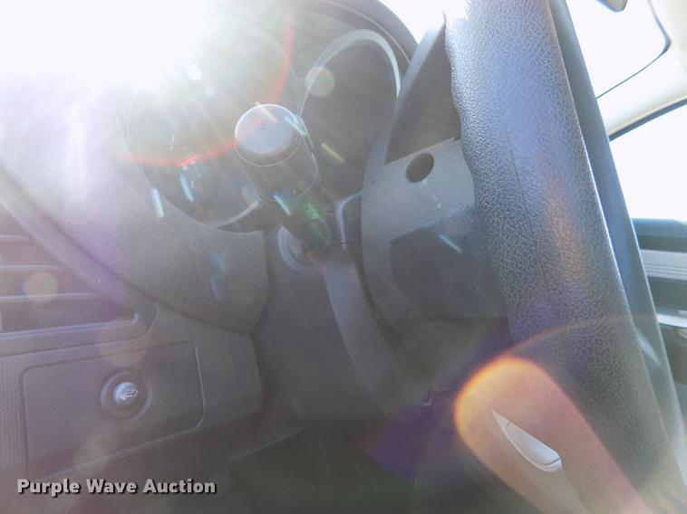 image for item DE0456 2010 Chrysler Sebring Touring