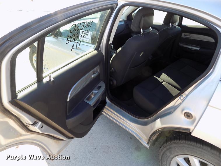 image for item DE0456 2010 Chrysler Sebring Touring