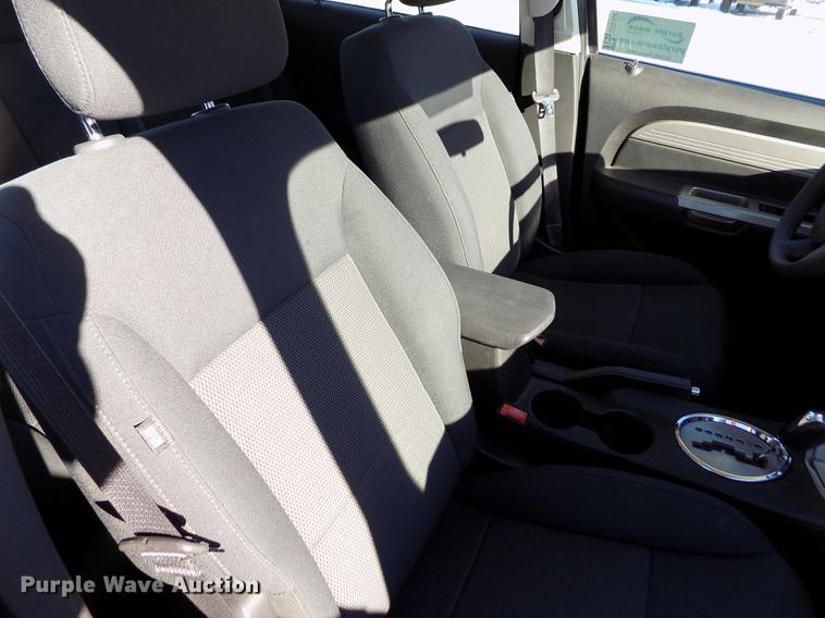 image for item DE0456 2010 Chrysler Sebring Touring