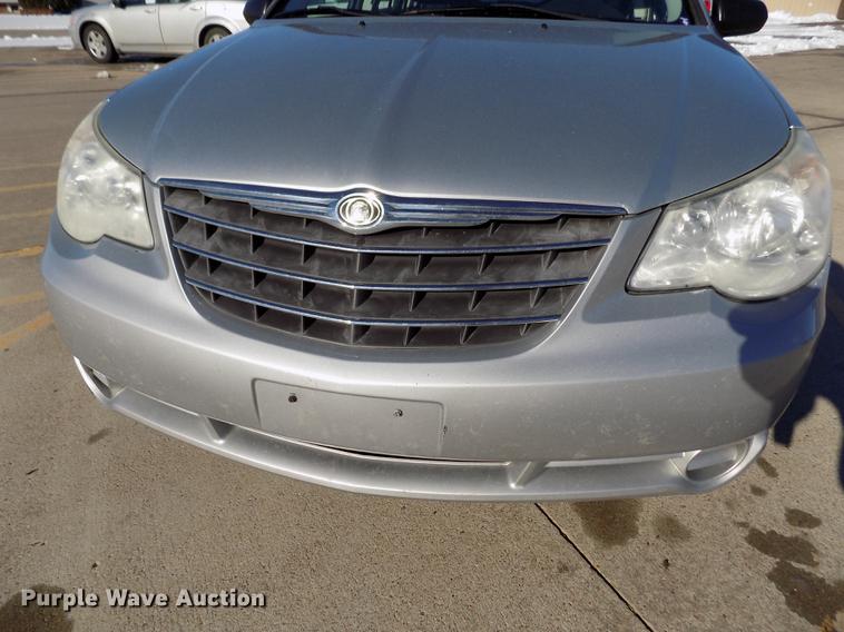 image for item DE0456 2010 Chrysler Sebring Touring