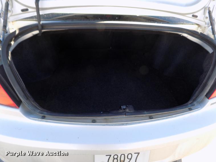 image for item DE0456 2010 Chrysler Sebring Touring