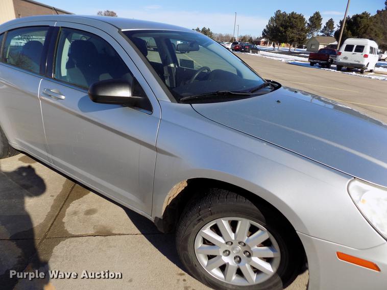 image for item DE0456 2010 Chrysler Sebring Touring