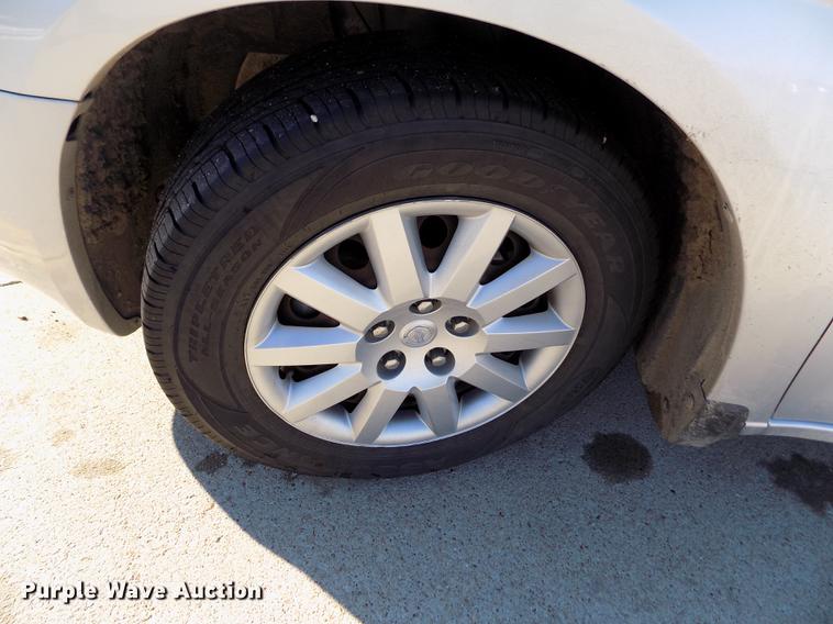 image for item DE0456 2010 Chrysler Sebring Touring