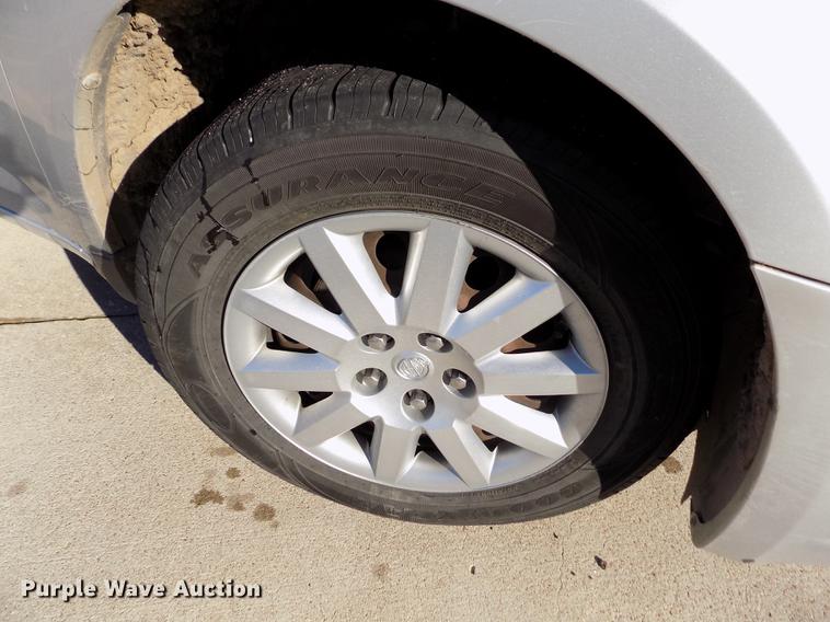 image for item DE0456 2010 Chrysler Sebring Touring