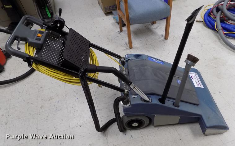 image for item DE0458 Powr-Flite Piranha PF2028 vacuum