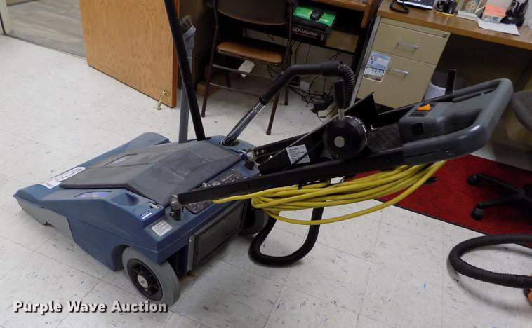 image for item DE0458 Powr-Flite Piranha PF2028 vacuum