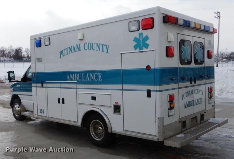 image for item DE5977 2006 Ford E450 Super Duty ambulance