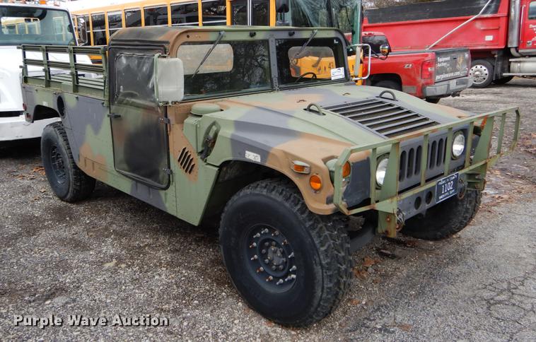 image for item DE5979 1981 Am General flatbed truck