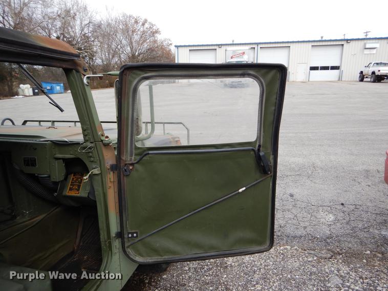 image for item DE5979 1981 Am General flatbed truck