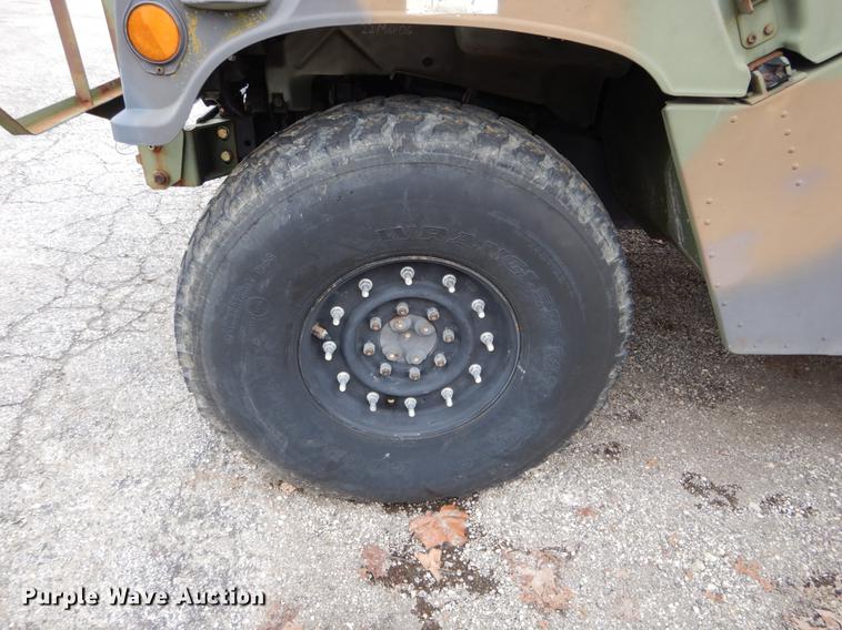 image for item DE5979 1981 Am General flatbed truck