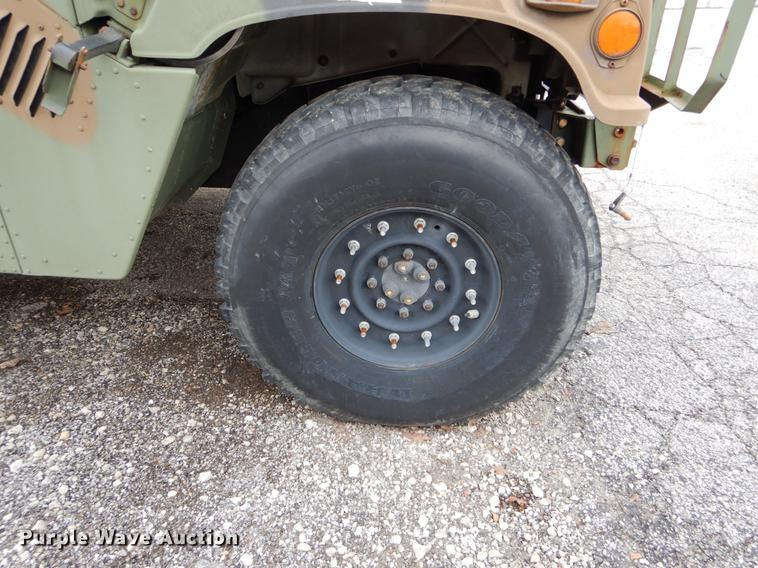 image for item DE5979 1981 Am General flatbed truck