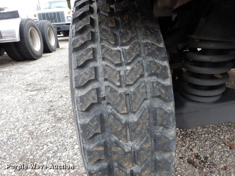 image for item DE5979 1981 Am General flatbed truck