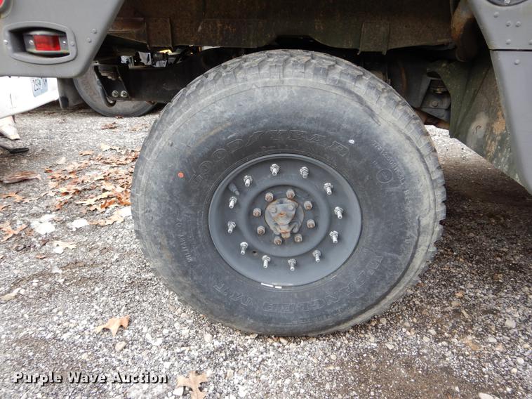 image for item DE5979 1981 Am General flatbed truck