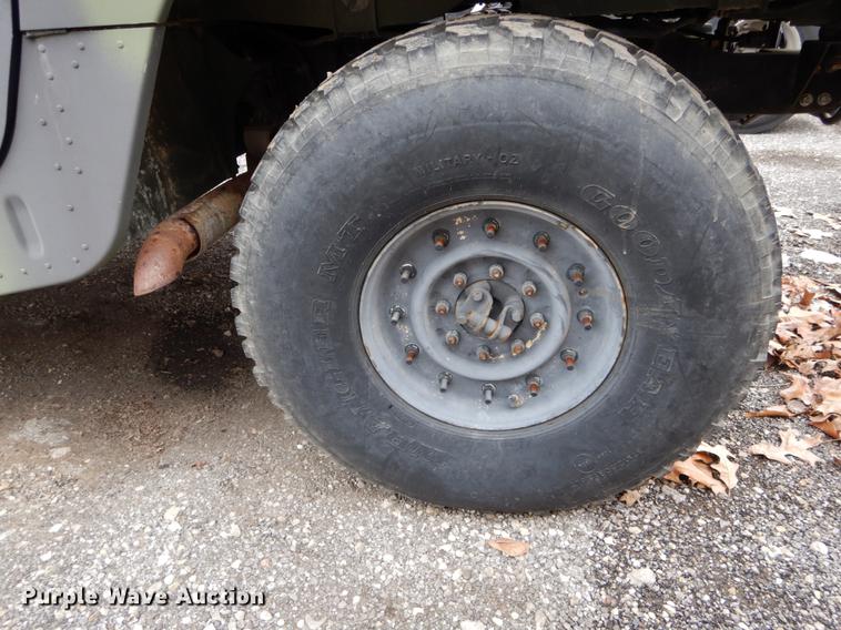 image for item DE5979 1981 Am General flatbed truck