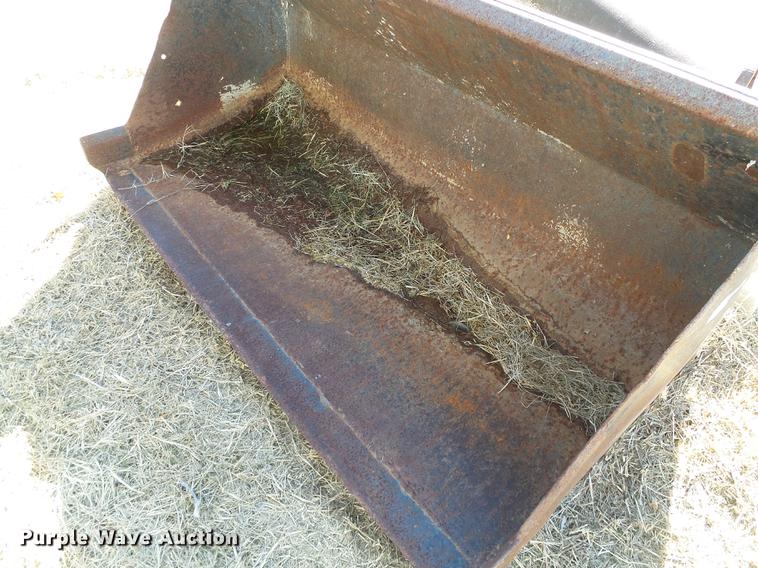 image for item DF2835 Yanmar YM226D tractor